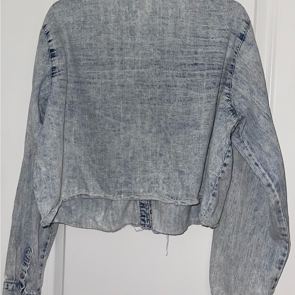 Forever 21 Denim Jacket Size: L - Picture 2 of 3